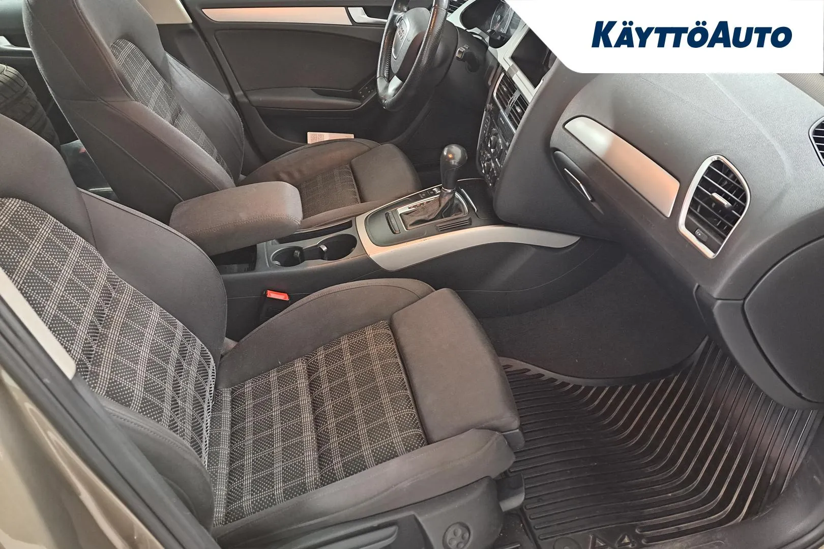 Audi A4 GIX-139 carousel image