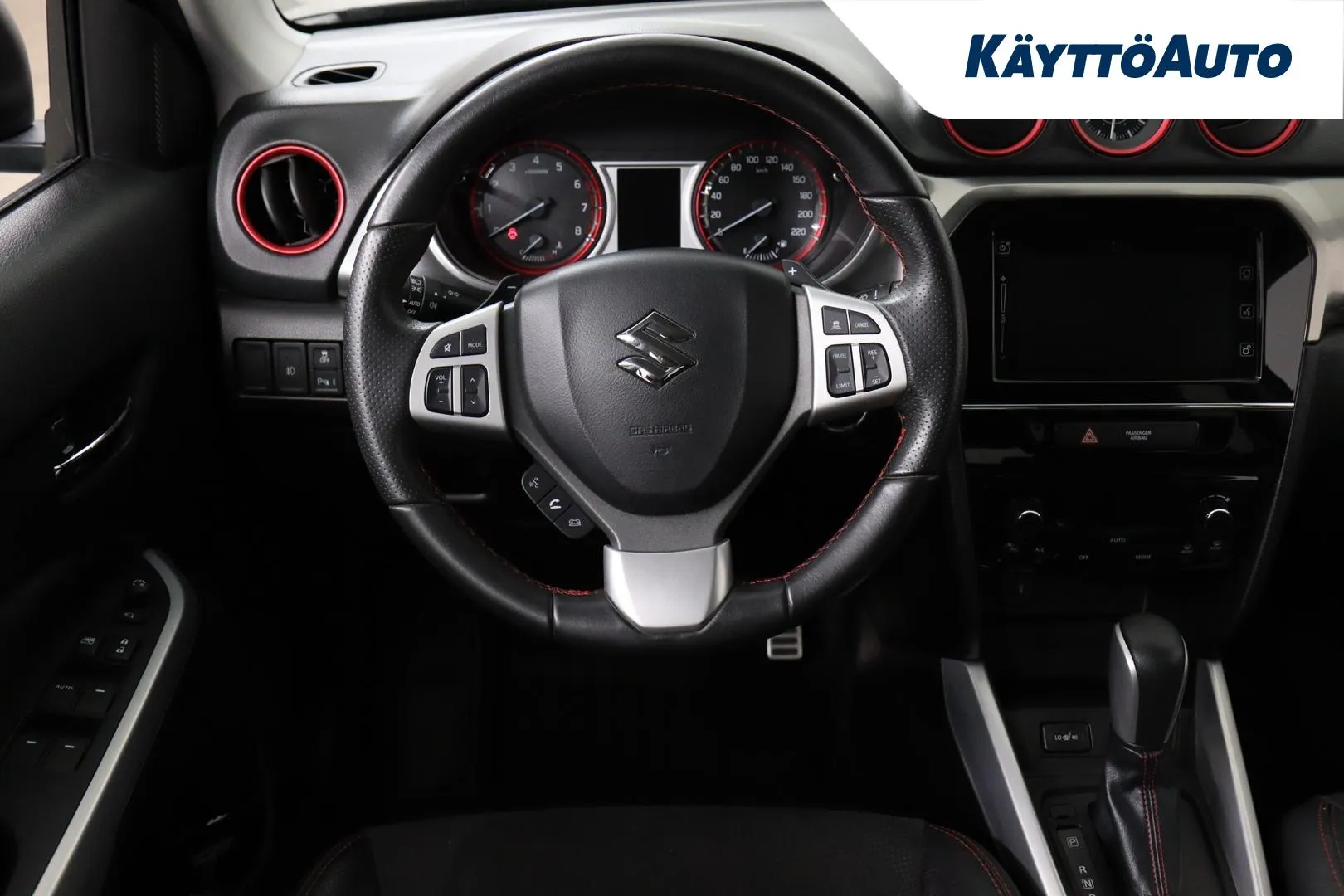 Suzuki Vitara ZLN-384 carousel image