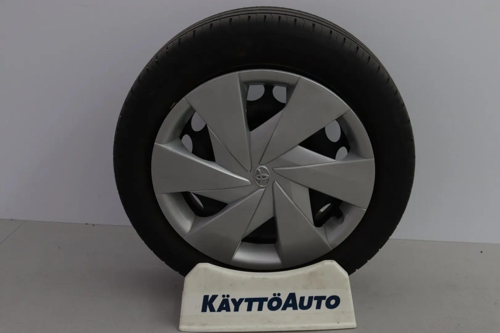 TOYOTA AYGO CKH-671 carousel image