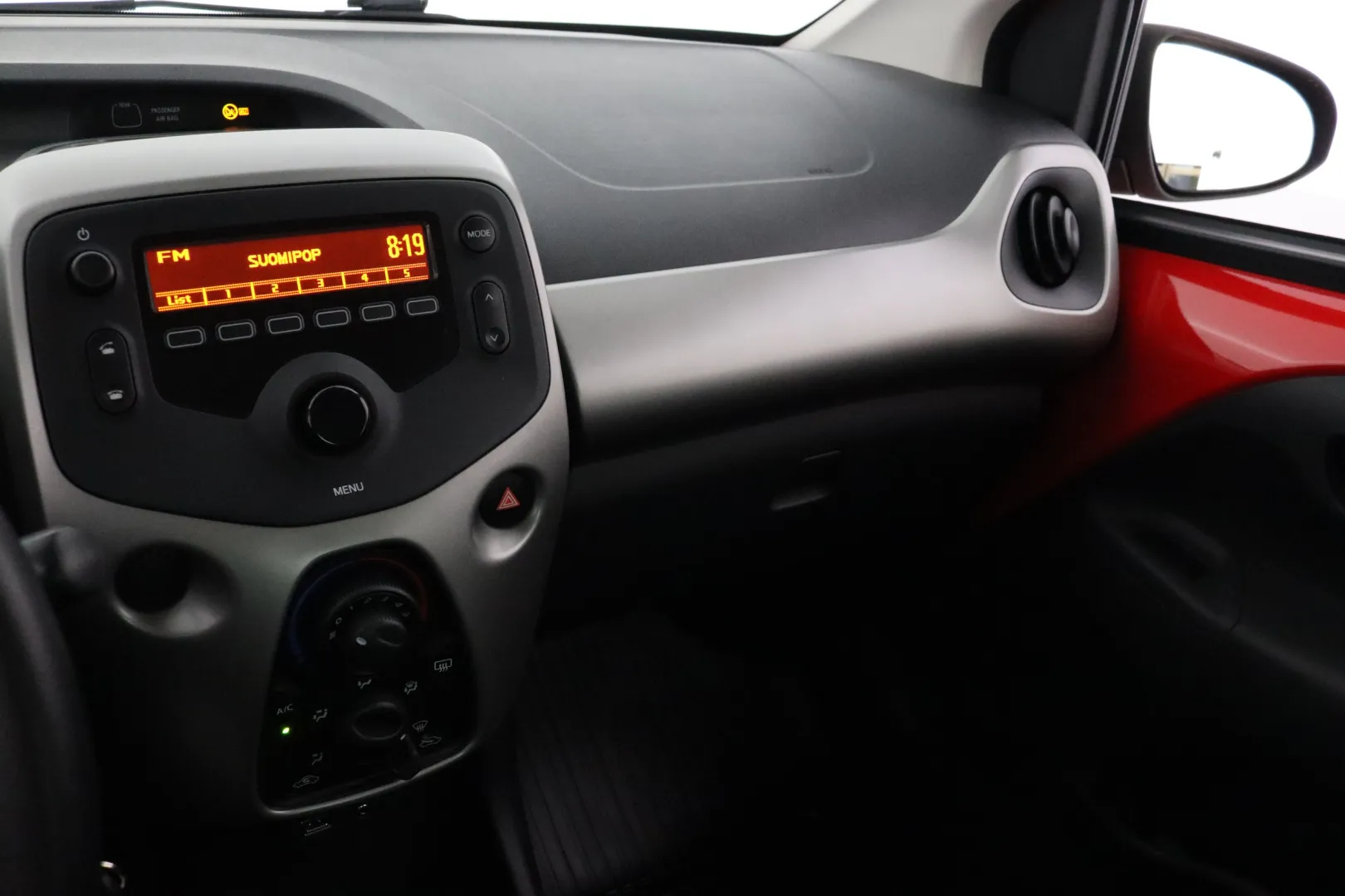 TOYOTA AYGO CKH-671 carousel image