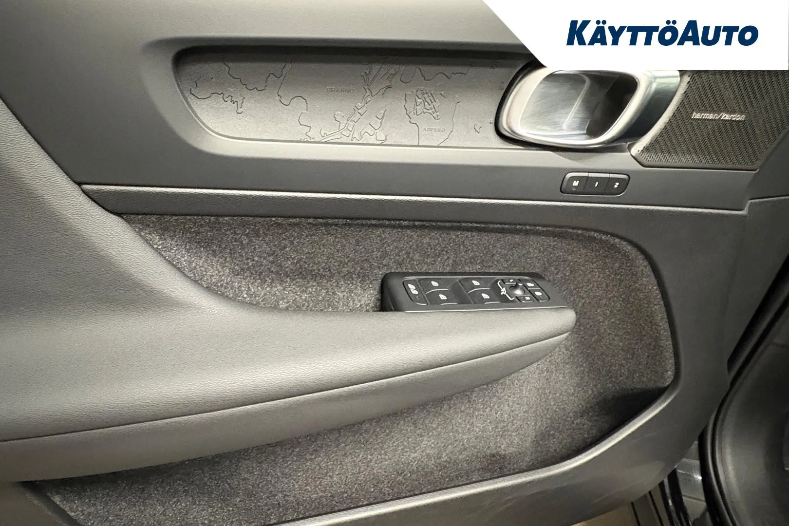 Volvo EC40 ISV-861 carousel image