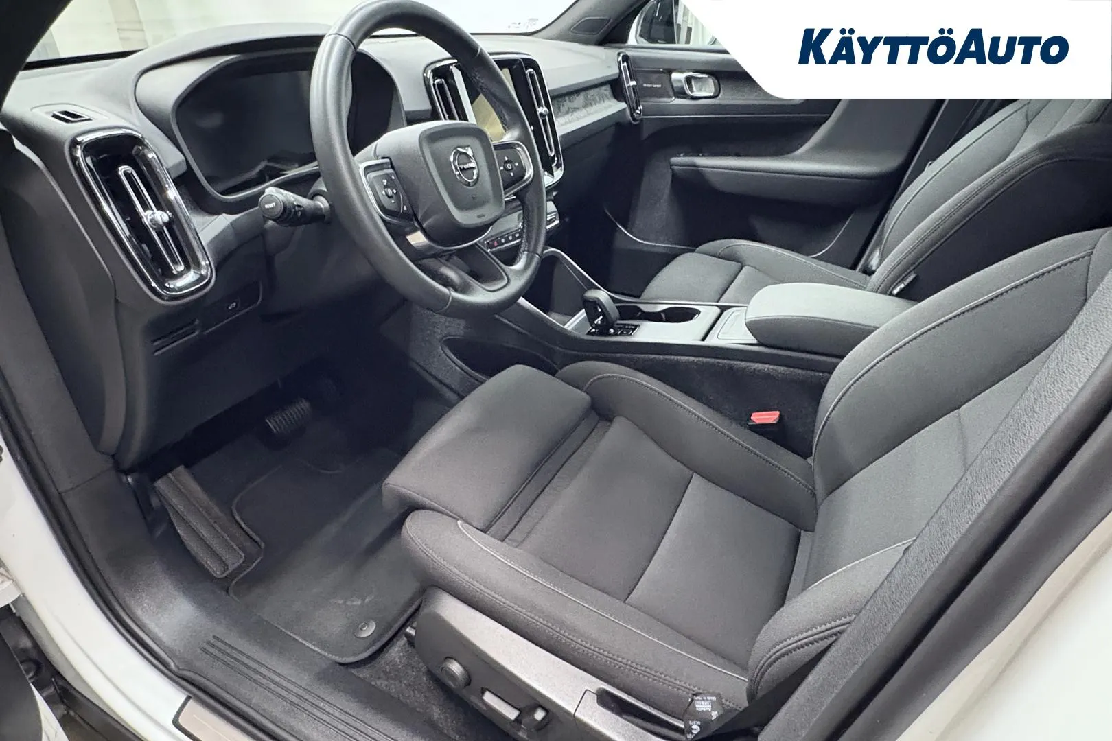 VOLVO EC40 ISV-860 carousel image