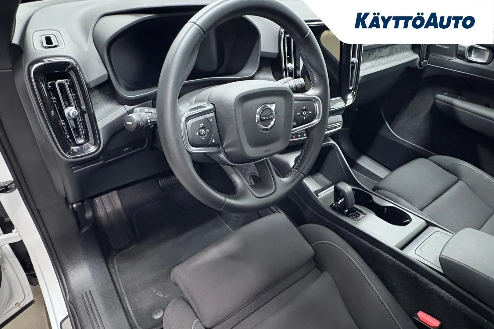 VOLVO EC40 ISV-860 carousel image