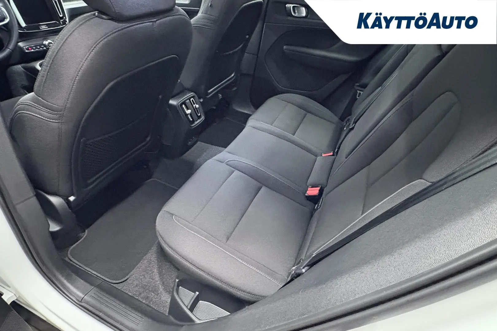 VOLVO EC40 ISV-860 carousel image