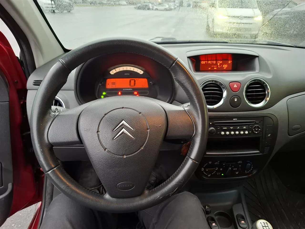 CITROEN C2 HLI-588 carousel image