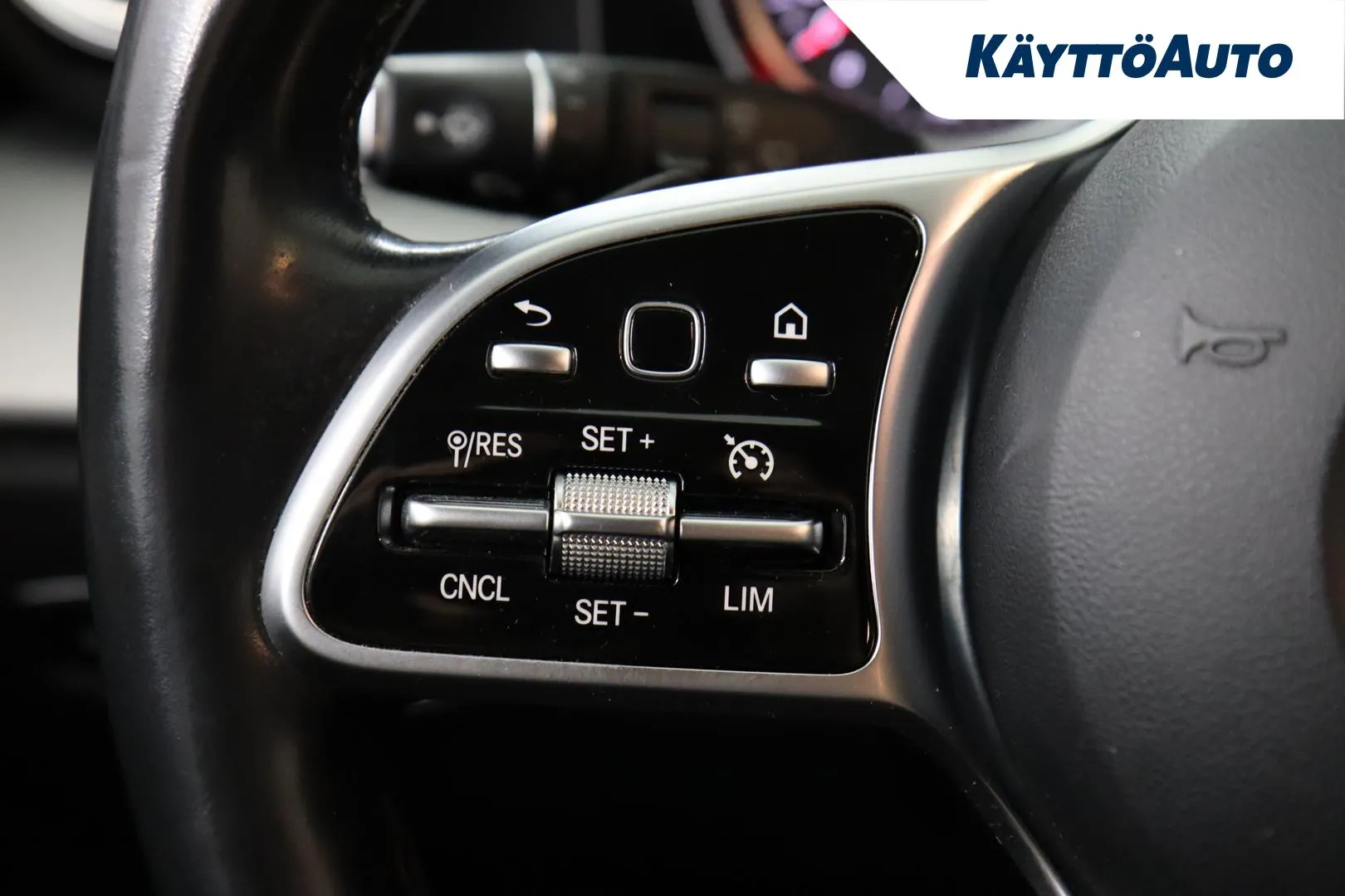 Mercedes-Benz E GZZ-444 carousel image