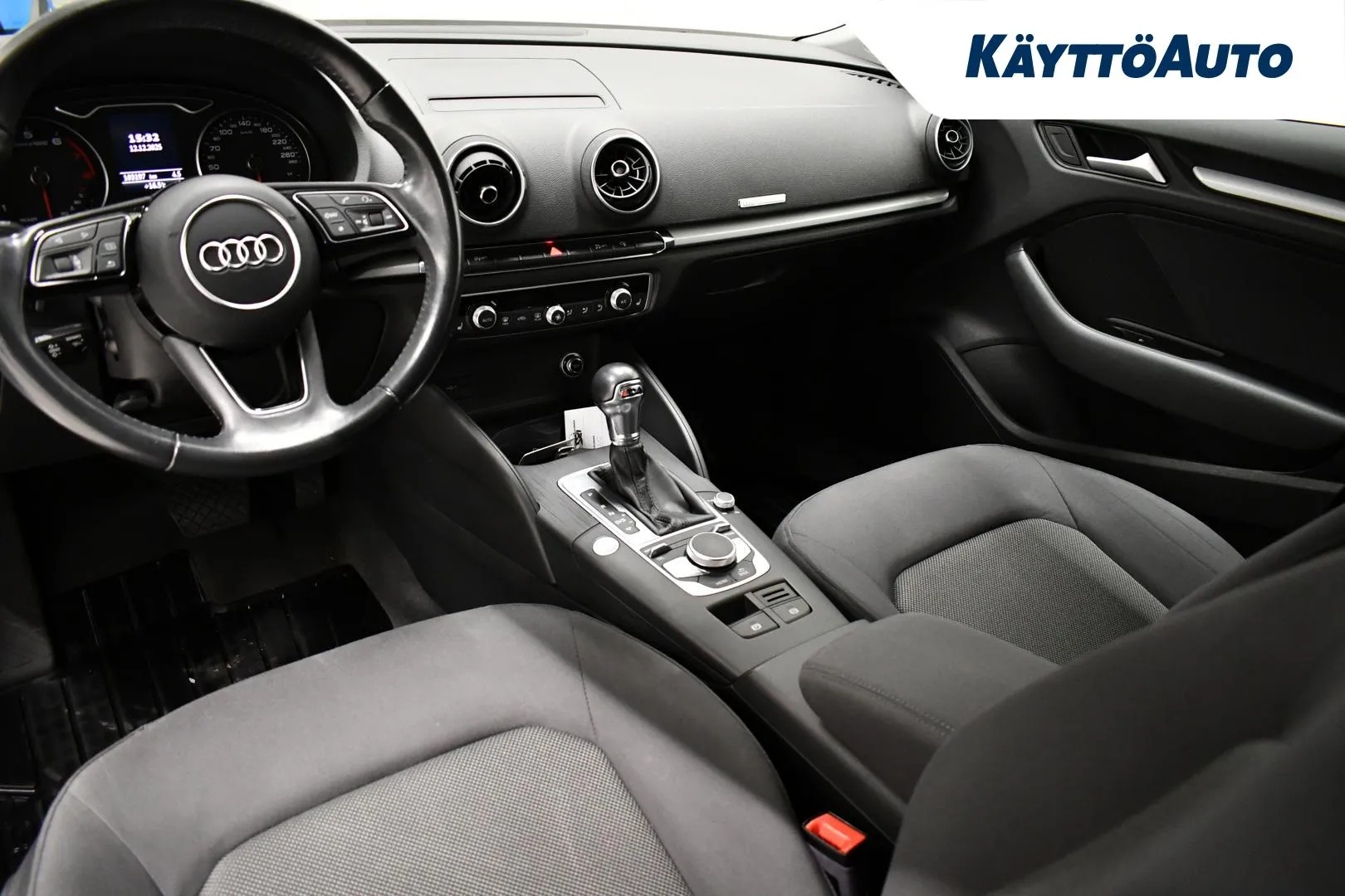 AUDI A3 ZLR-581 carousel image