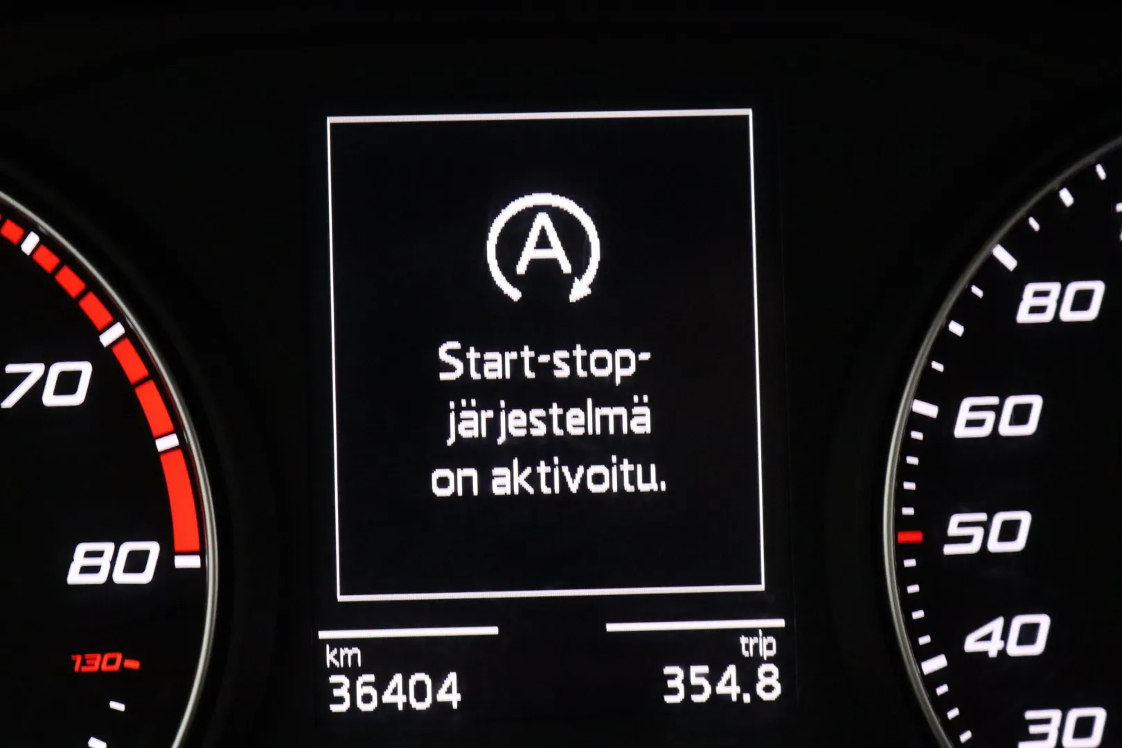 SEAT Arona EPB-934 carousel image