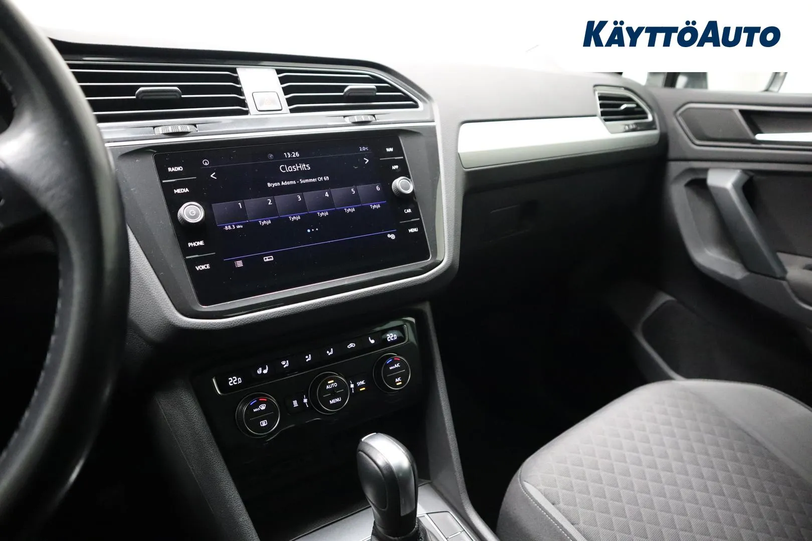 Volkswagen Tiguan MUY-131 carousel image