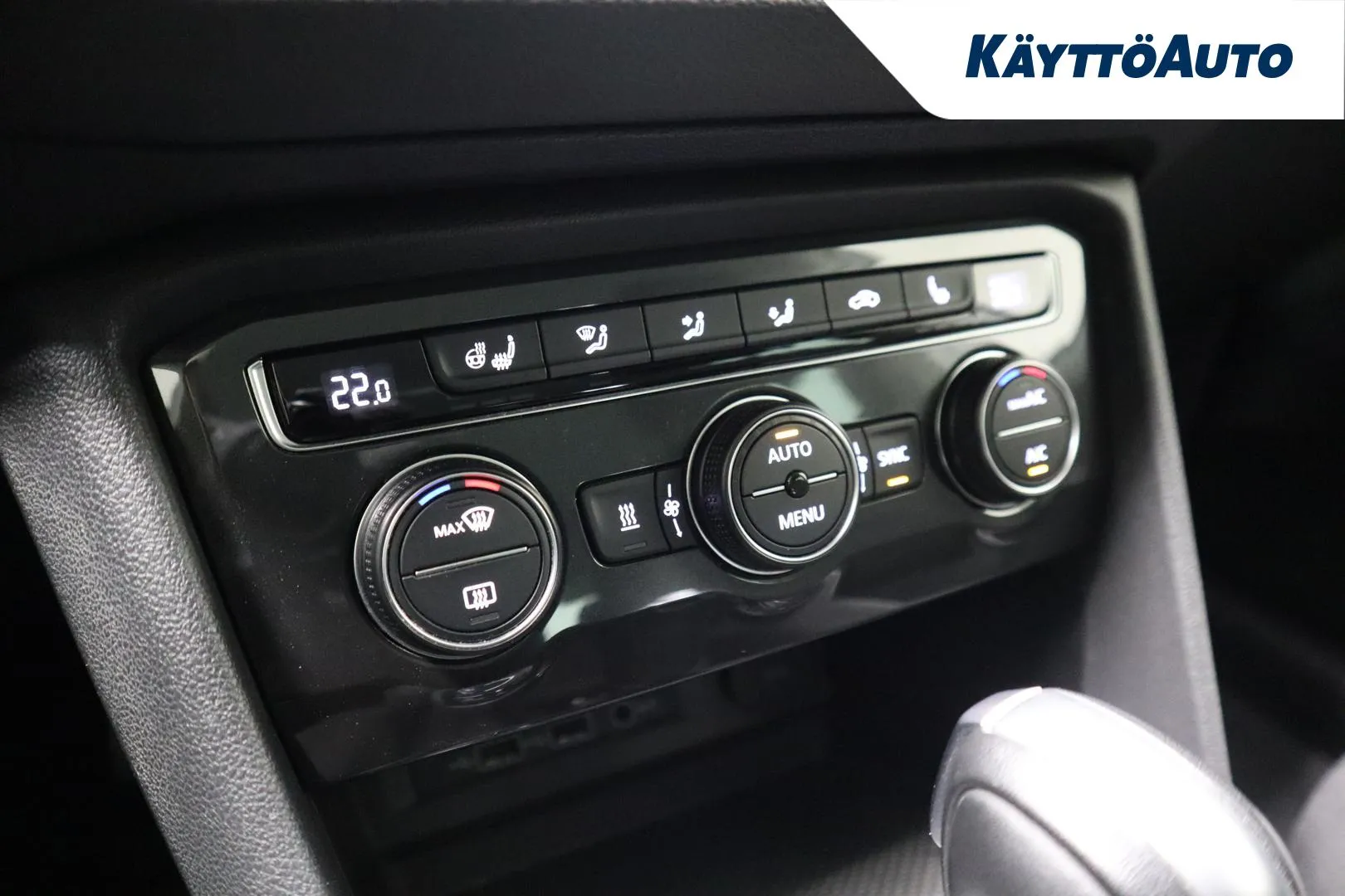 Volkswagen Tiguan MUY-131 carousel image