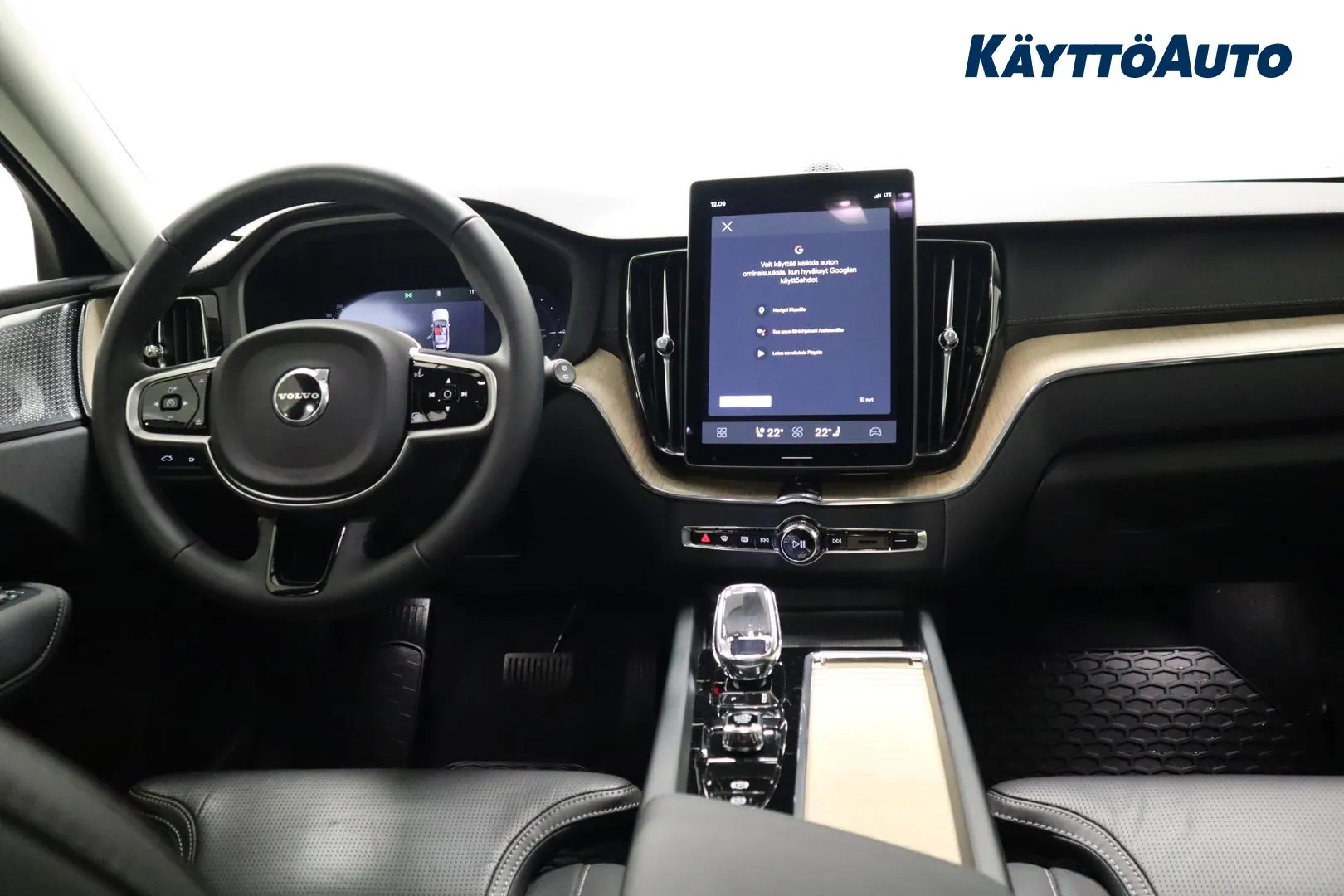 VOLVO XC60 ZPO-918 carousel image