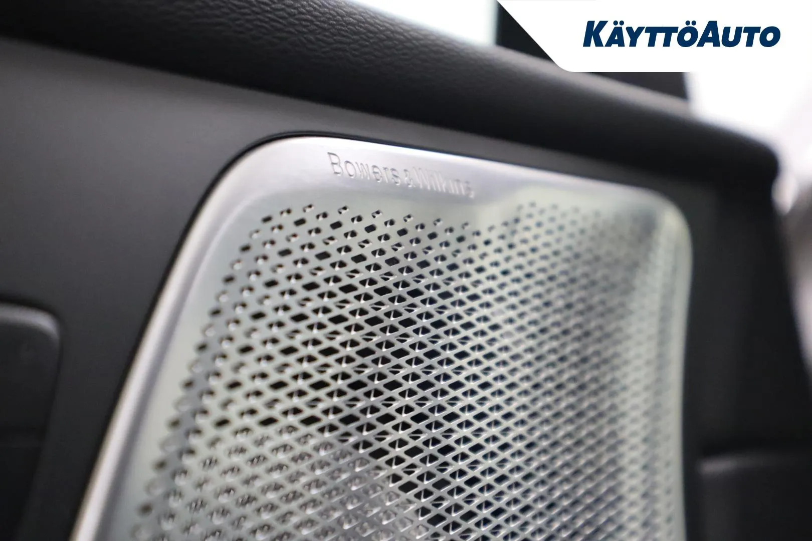 VOLVO XC60 ZPO-918 carousel image