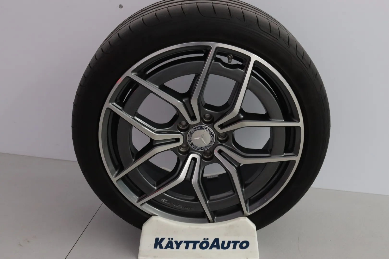 MERCEDES-BENZ E OZK-927 carousel image