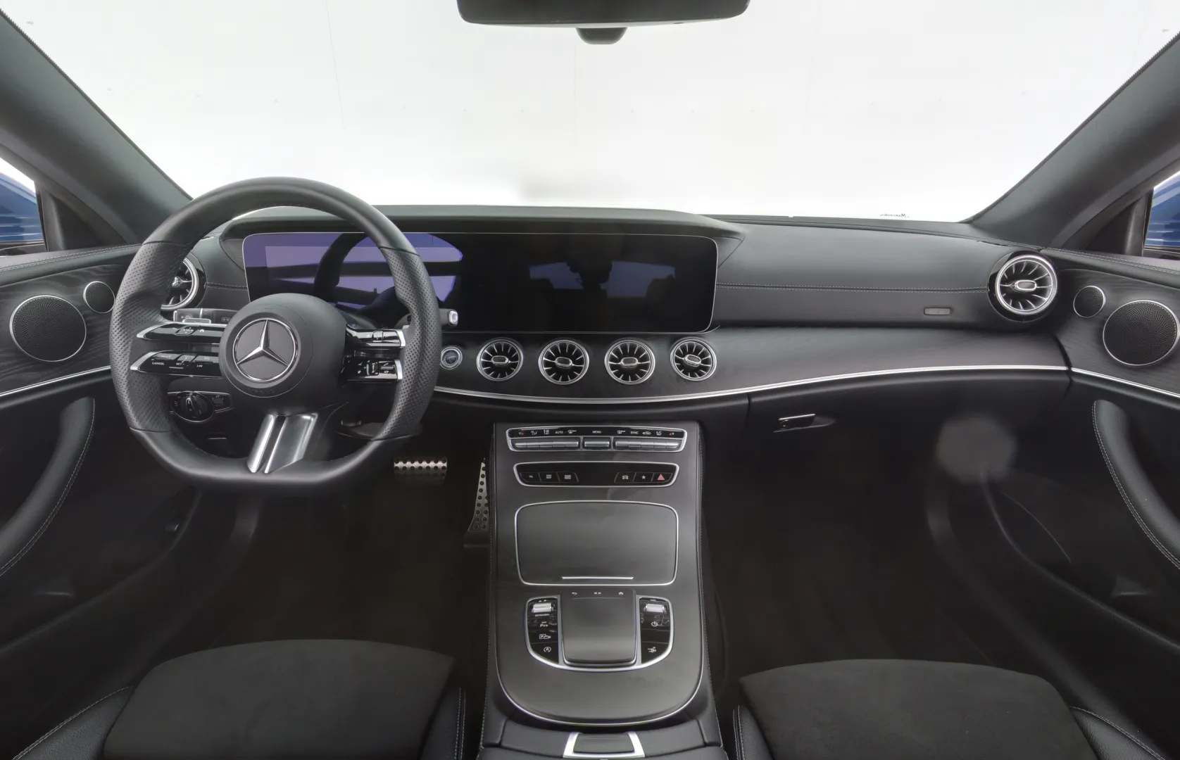 MERCEDES-BENZ E OZK-927 carousel image