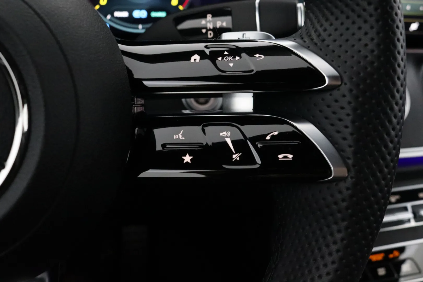 MERCEDES-BENZ E OZK-927 carousel image