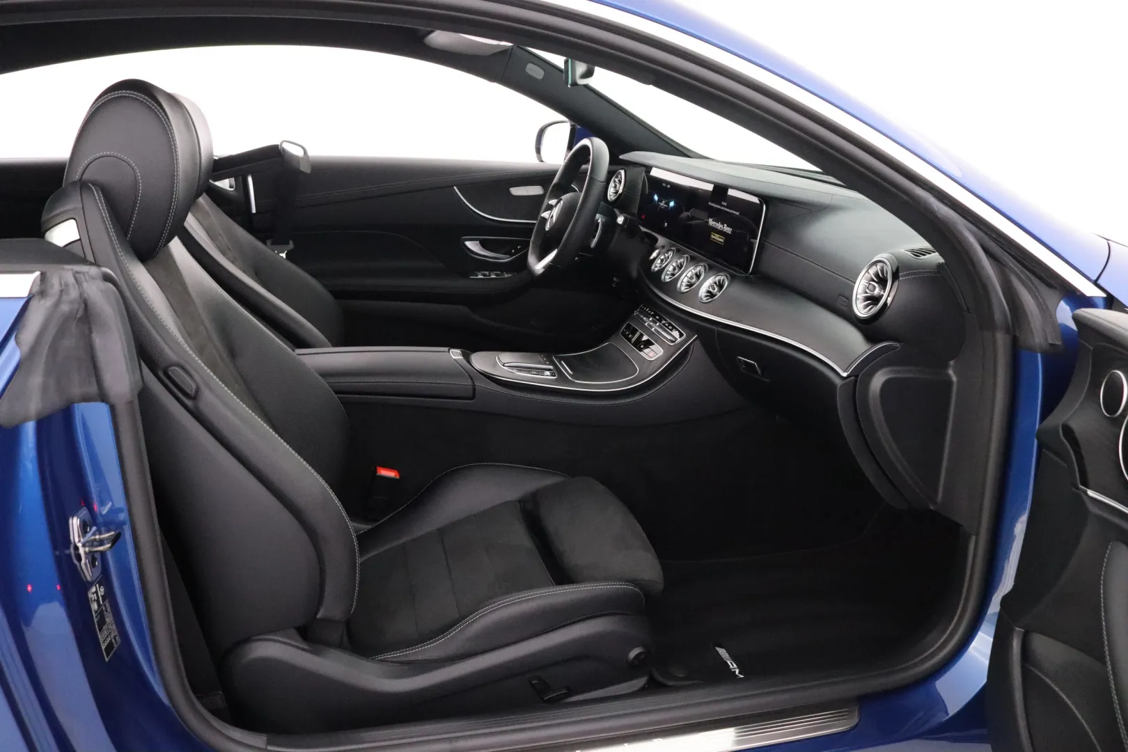 MERCEDES-BENZ E OZK-927 carousel image