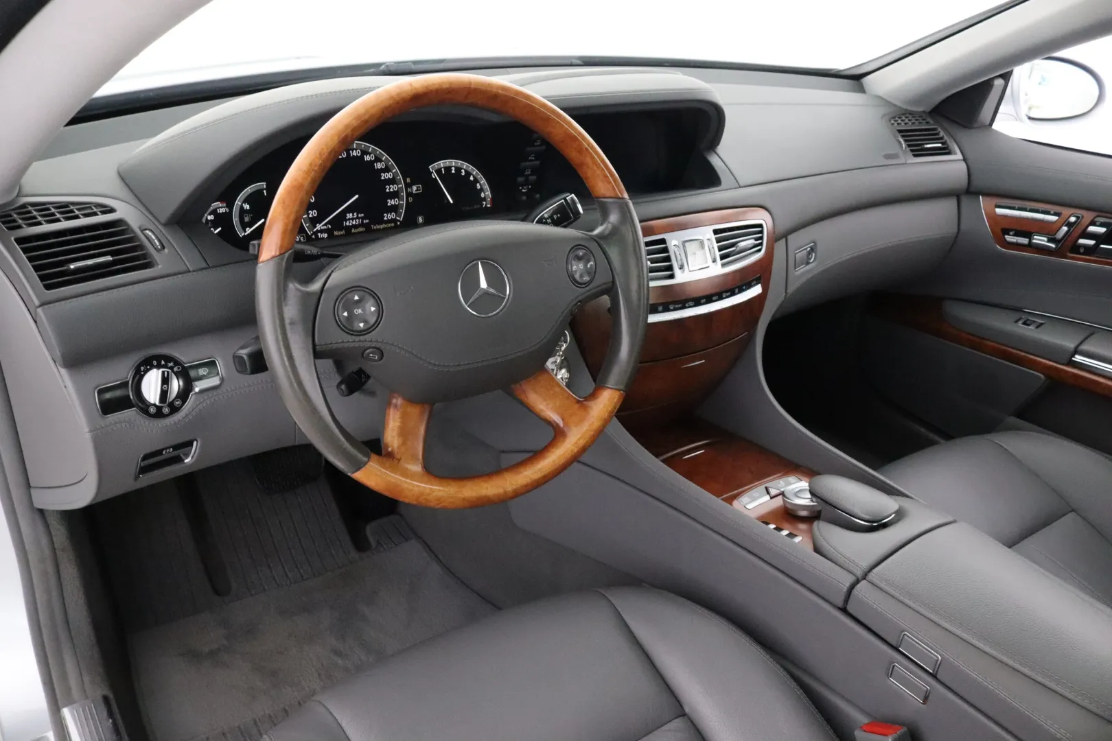 MERCEDES-BENZ CL NKI-432 carousel image