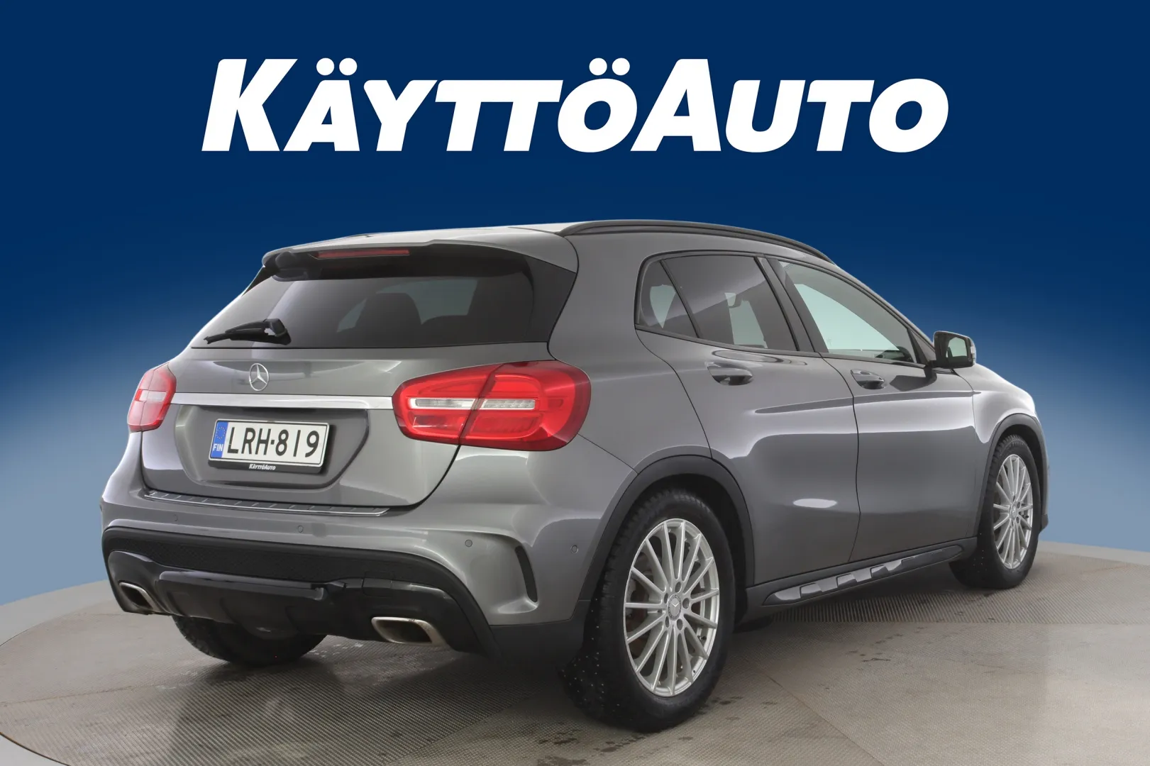 MERCEDES-BENZ GLA LRH-819 carousel image