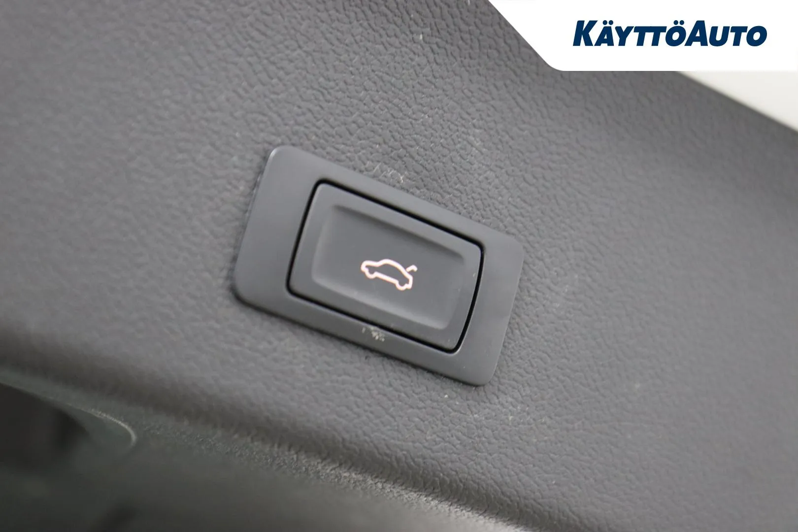 Audi A4 SLR-321 carousel image