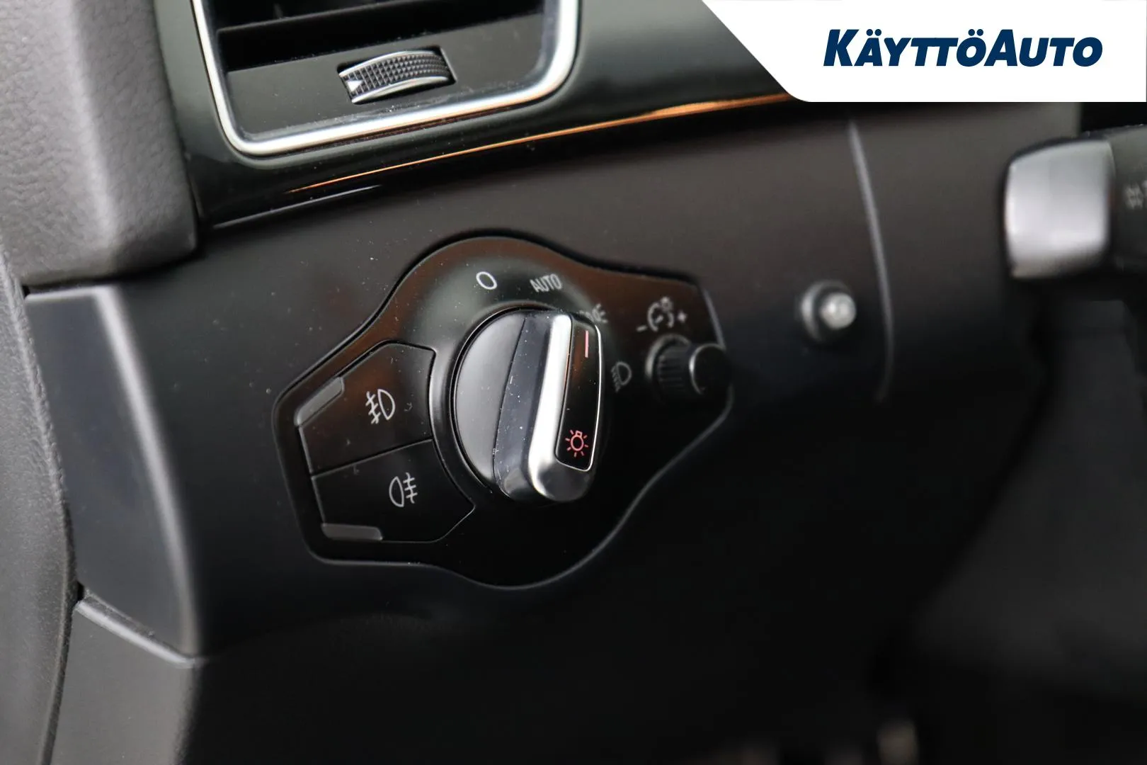 Audi A4 SLR-321 carousel image