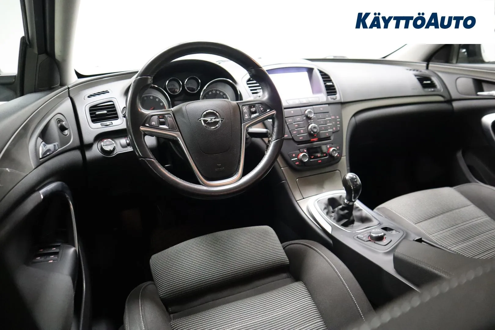 OPEL Insignia YVZ-605 carousel image