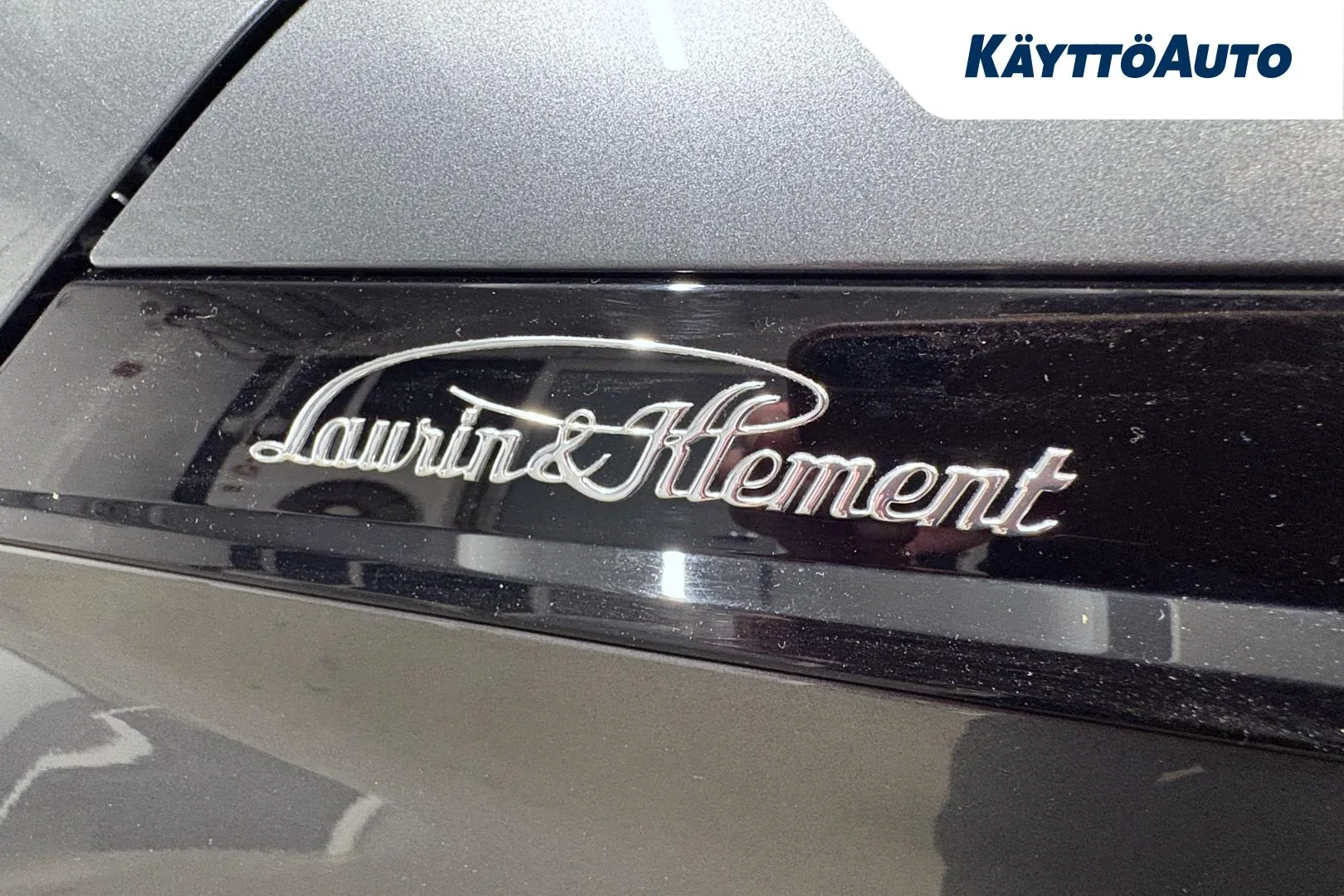 SKODA Enyaq IRX-715 carousel image