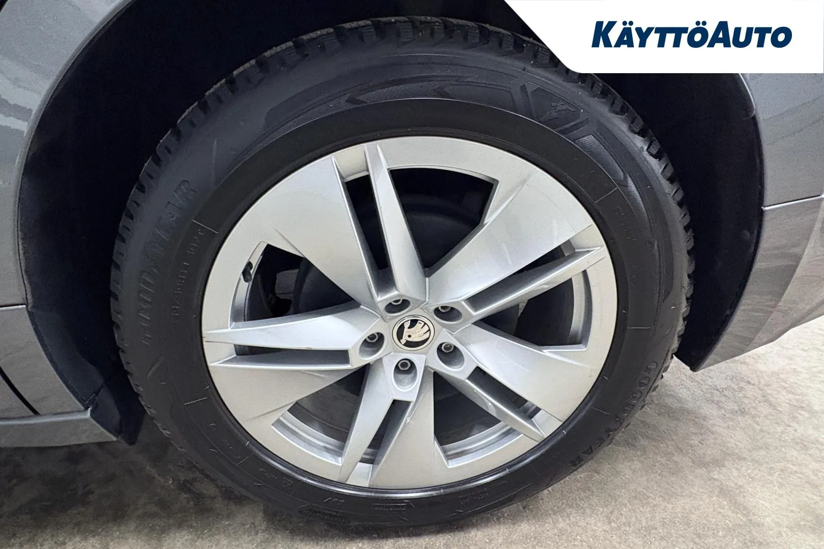 SKODA Enyaq IRX-715 carousel image