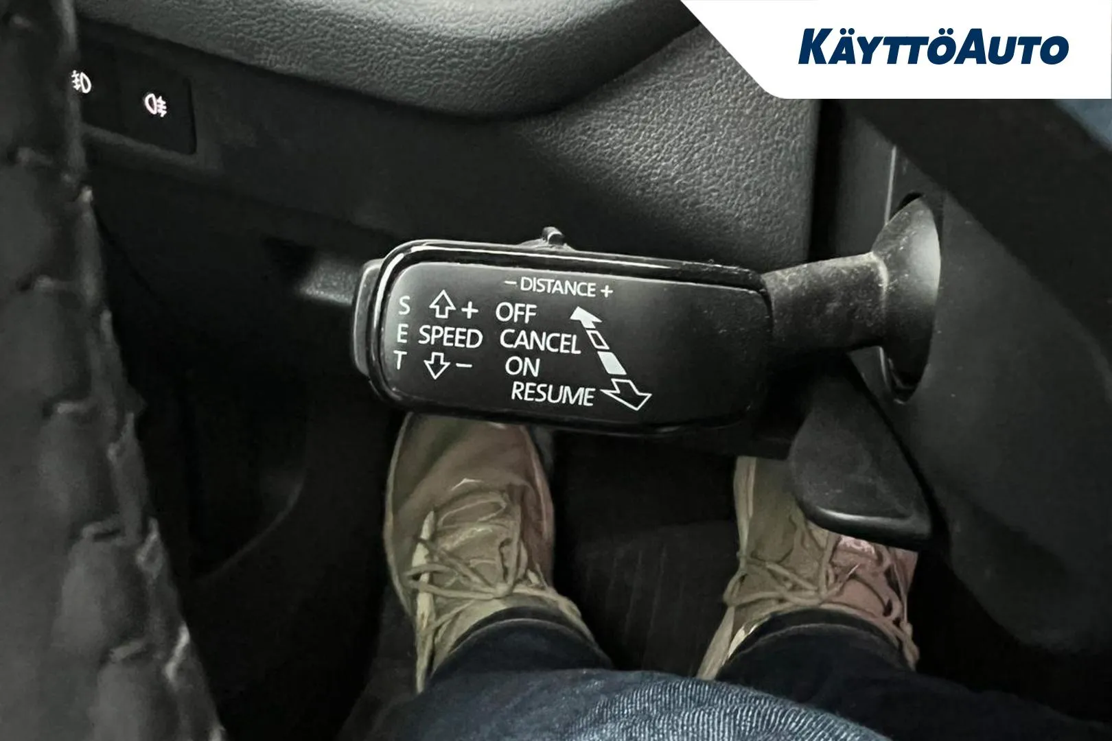 Skoda Octavia GZZ-566 carousel image