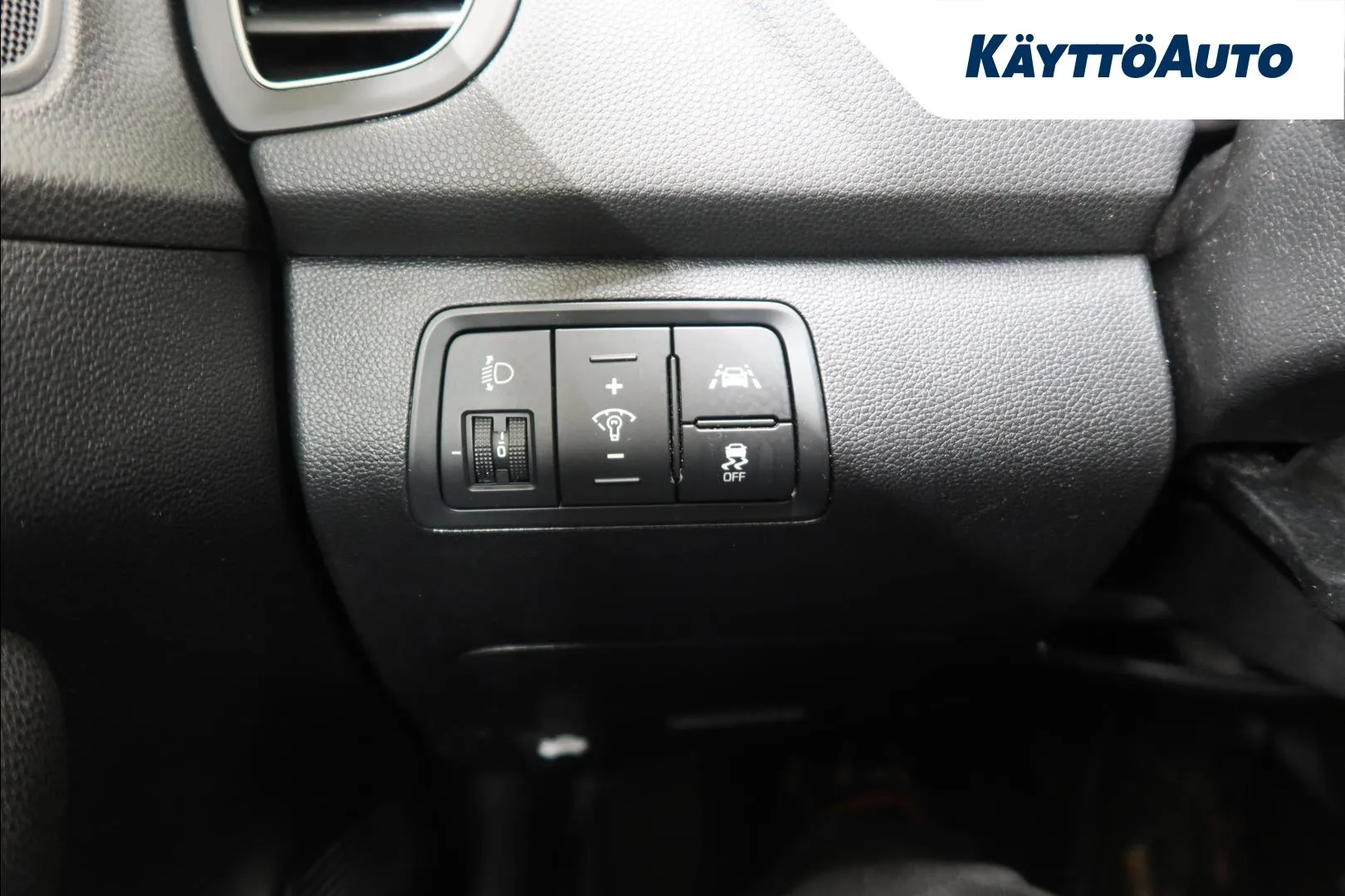 Hyundai i20 5d LON-826 carousel image