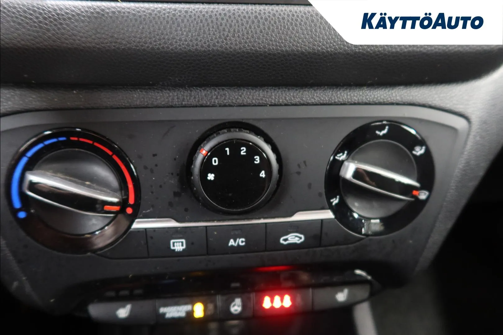 Hyundai i20 5d LON-826 carousel image