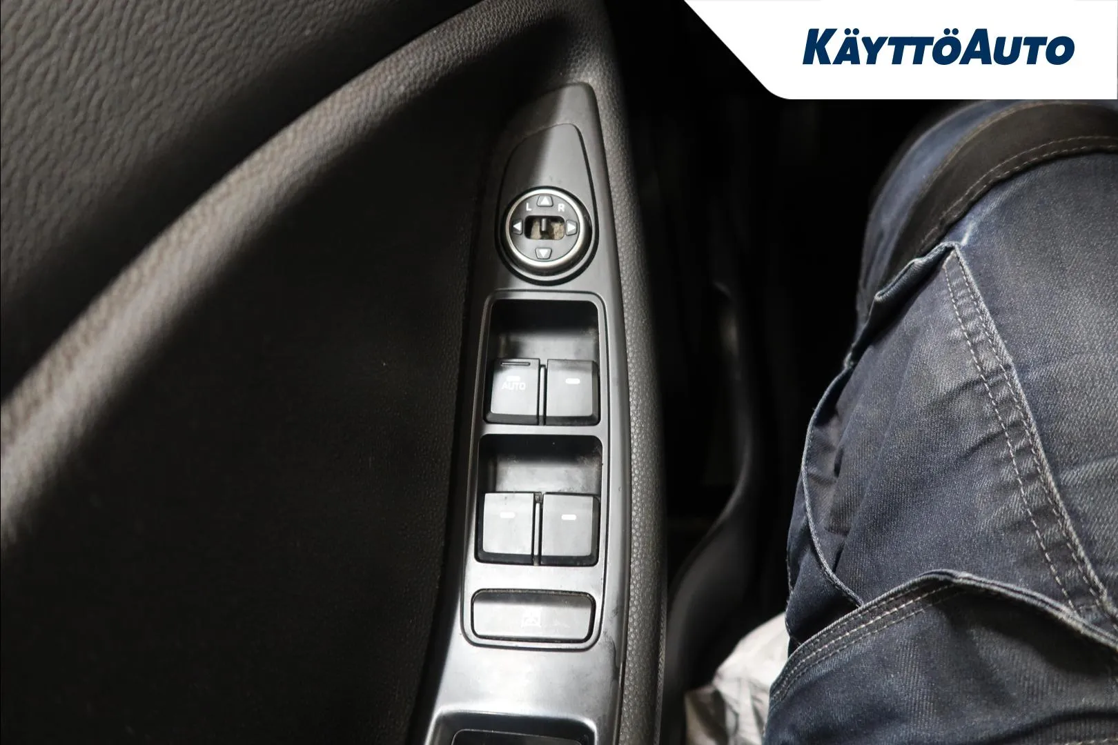 Hyundai i20 5d LON-826 carousel image