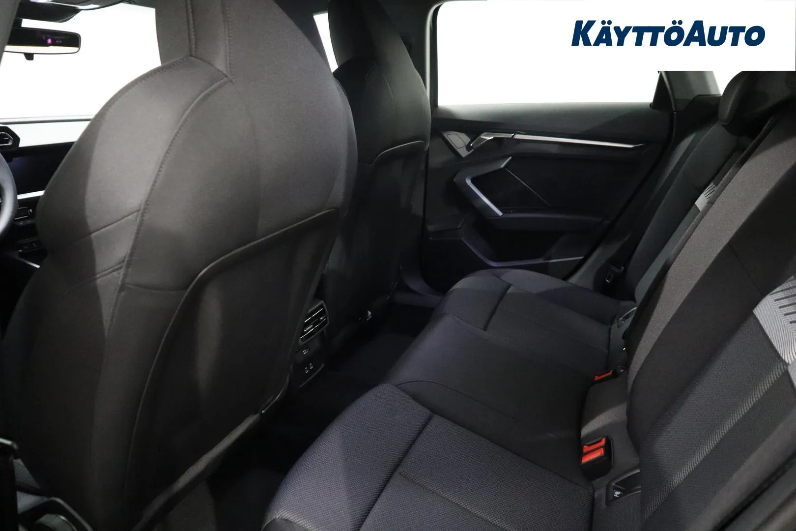 Audi A3 LTO-523 carousel image