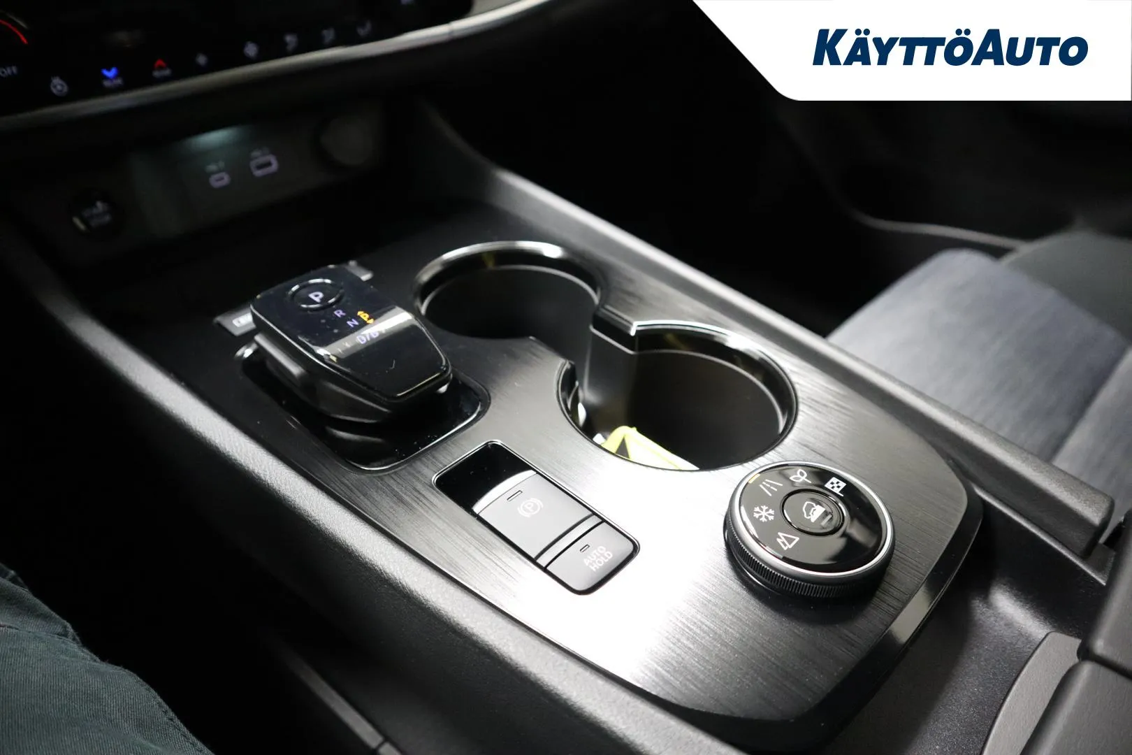 Nissan X-Trail SZJ-578 carousel image