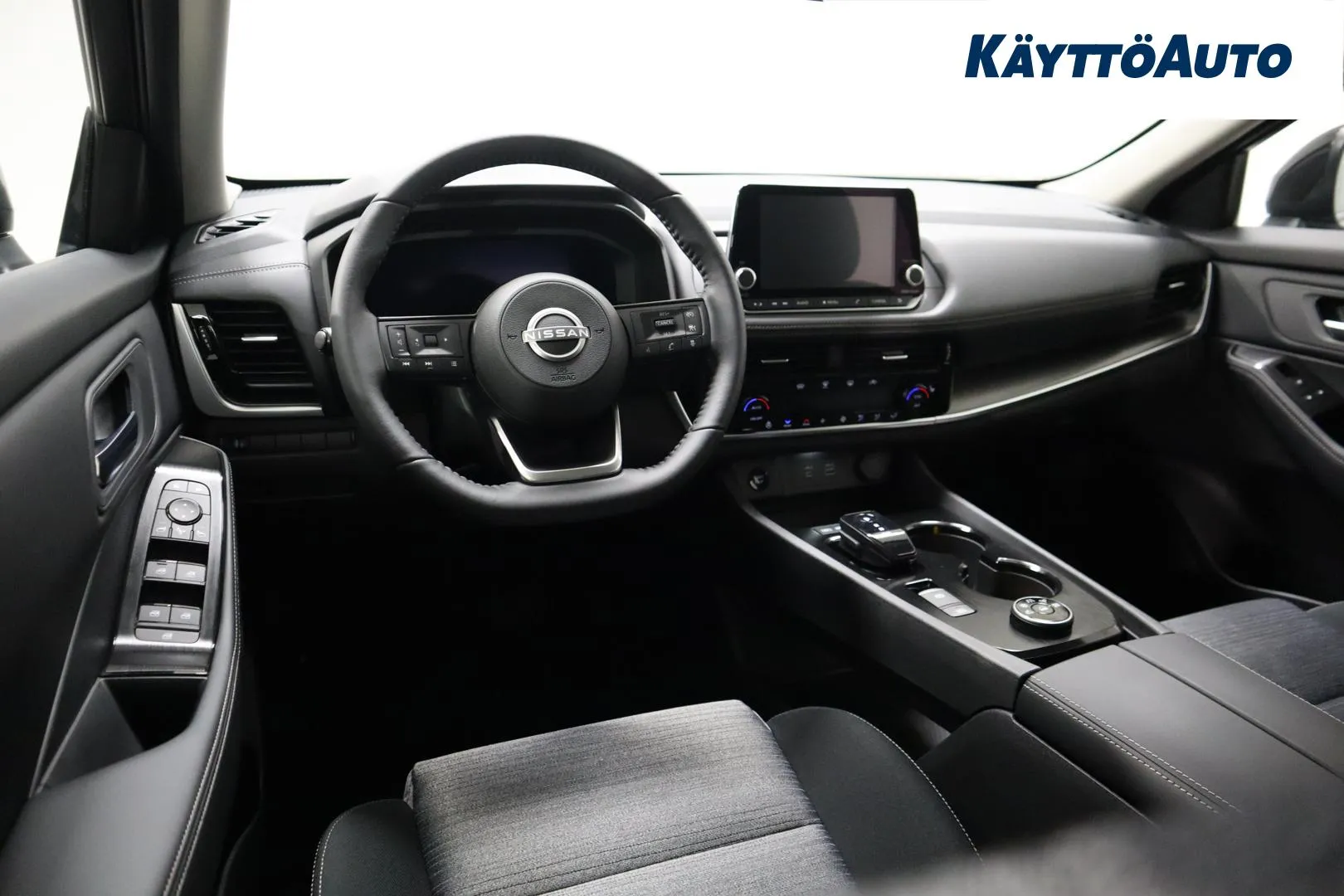 Nissan X-Trail SZJ-578 carousel image