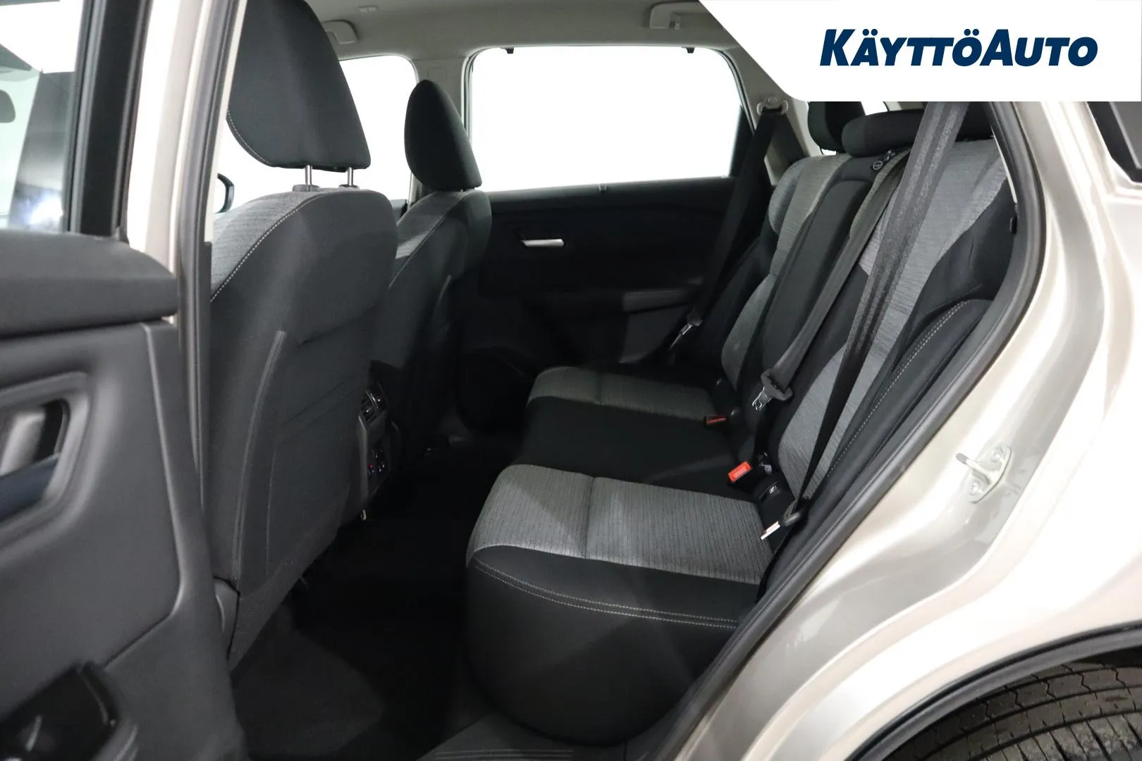 Nissan X-Trail SZJ-578 carousel image