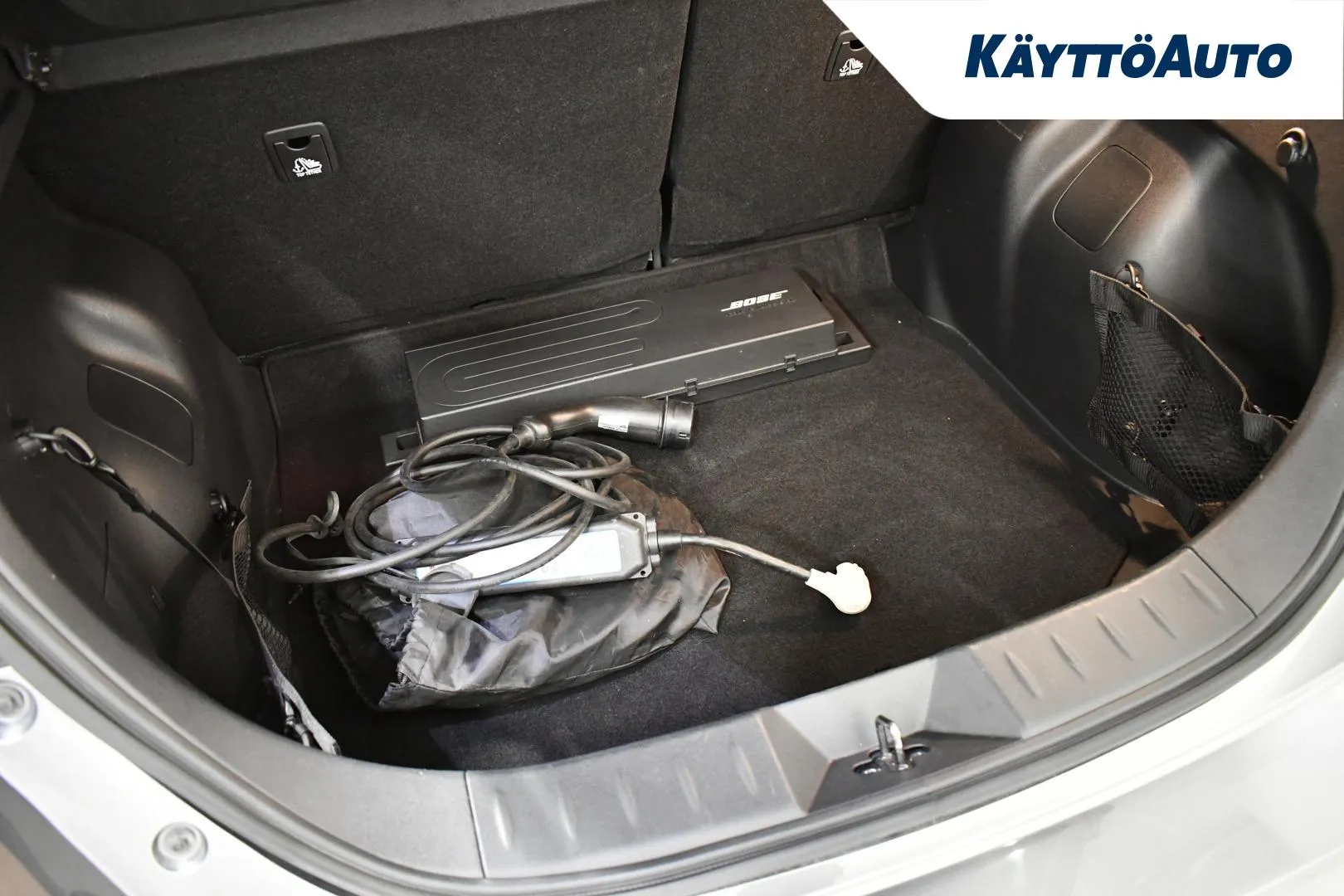 NISSAN Leaf RUR-637 carousel image