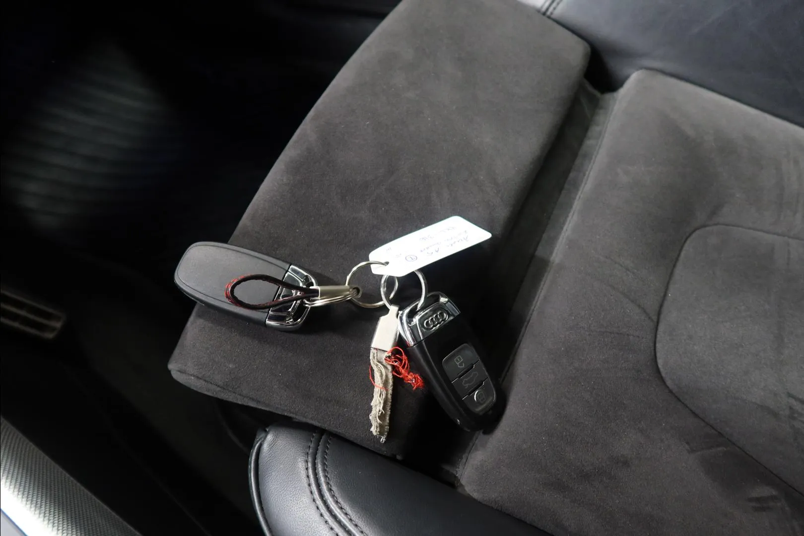 Audi A5 YKL-316 carousel image