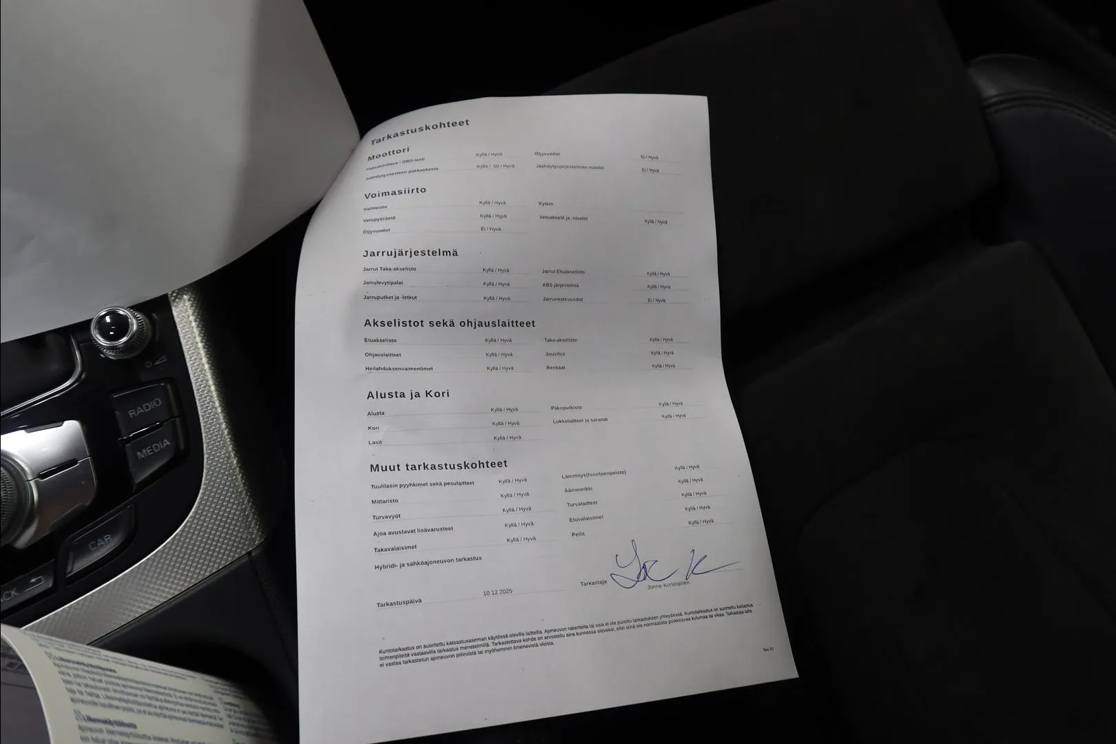 Audi A5 YKL-316 carousel image