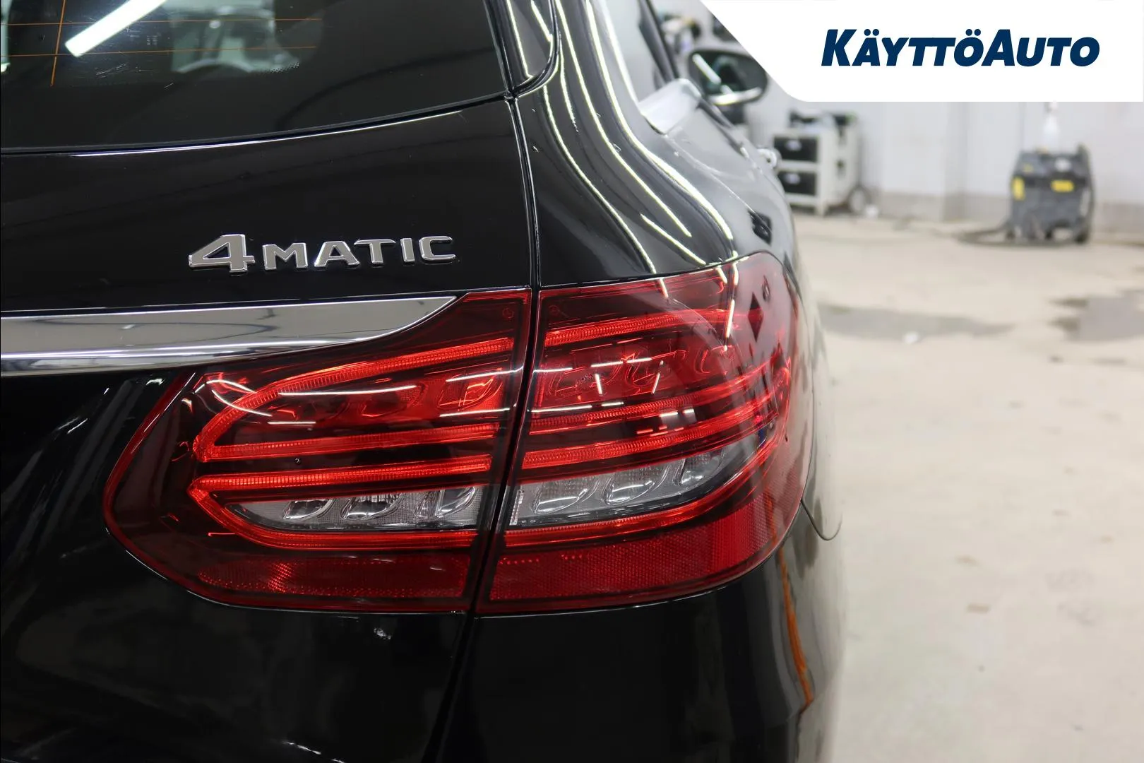 Mercedes-Benz C ERE-252 carousel image