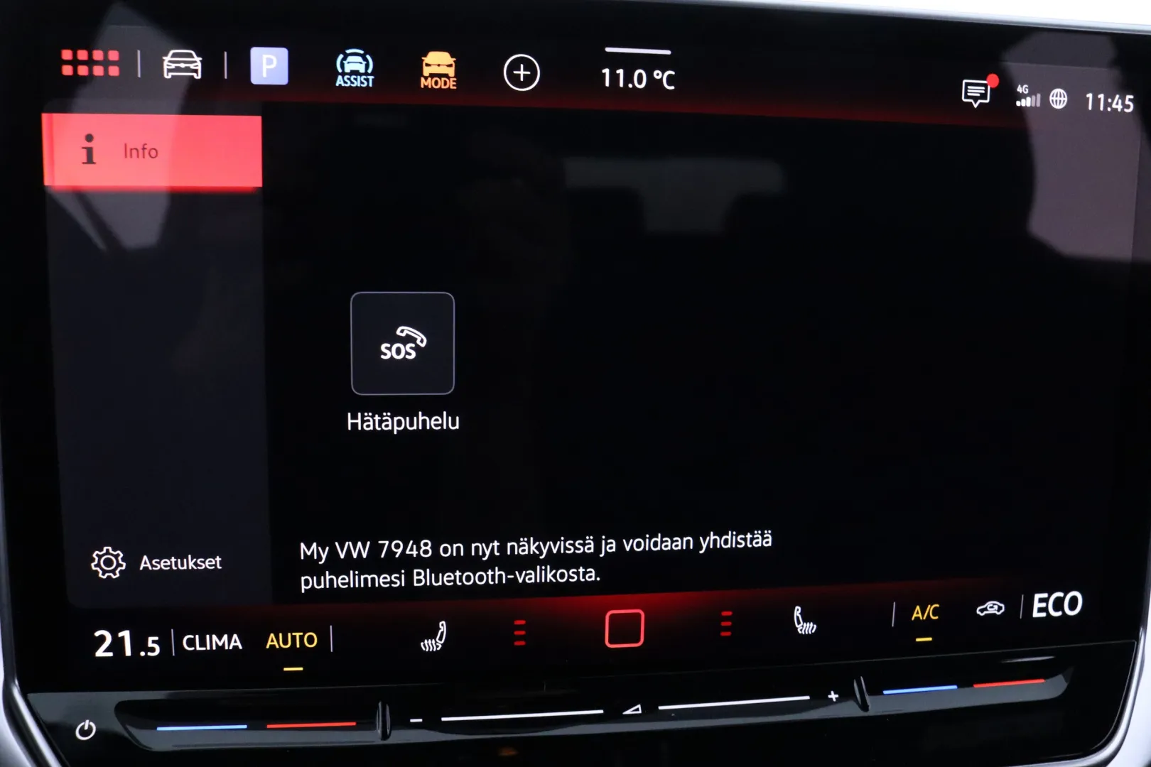 Volkswagen ID.4 NOJ-663 carousel image