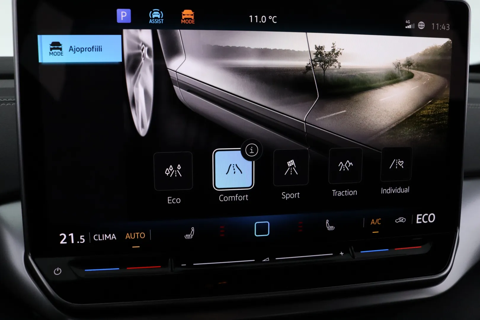 Volkswagen ID.4 NOJ-663 carousel image