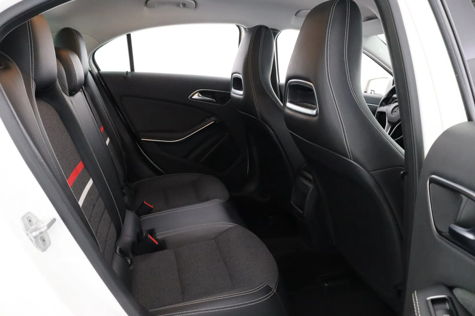 MERCEDES-BENZ A ZKA-632 carousel image