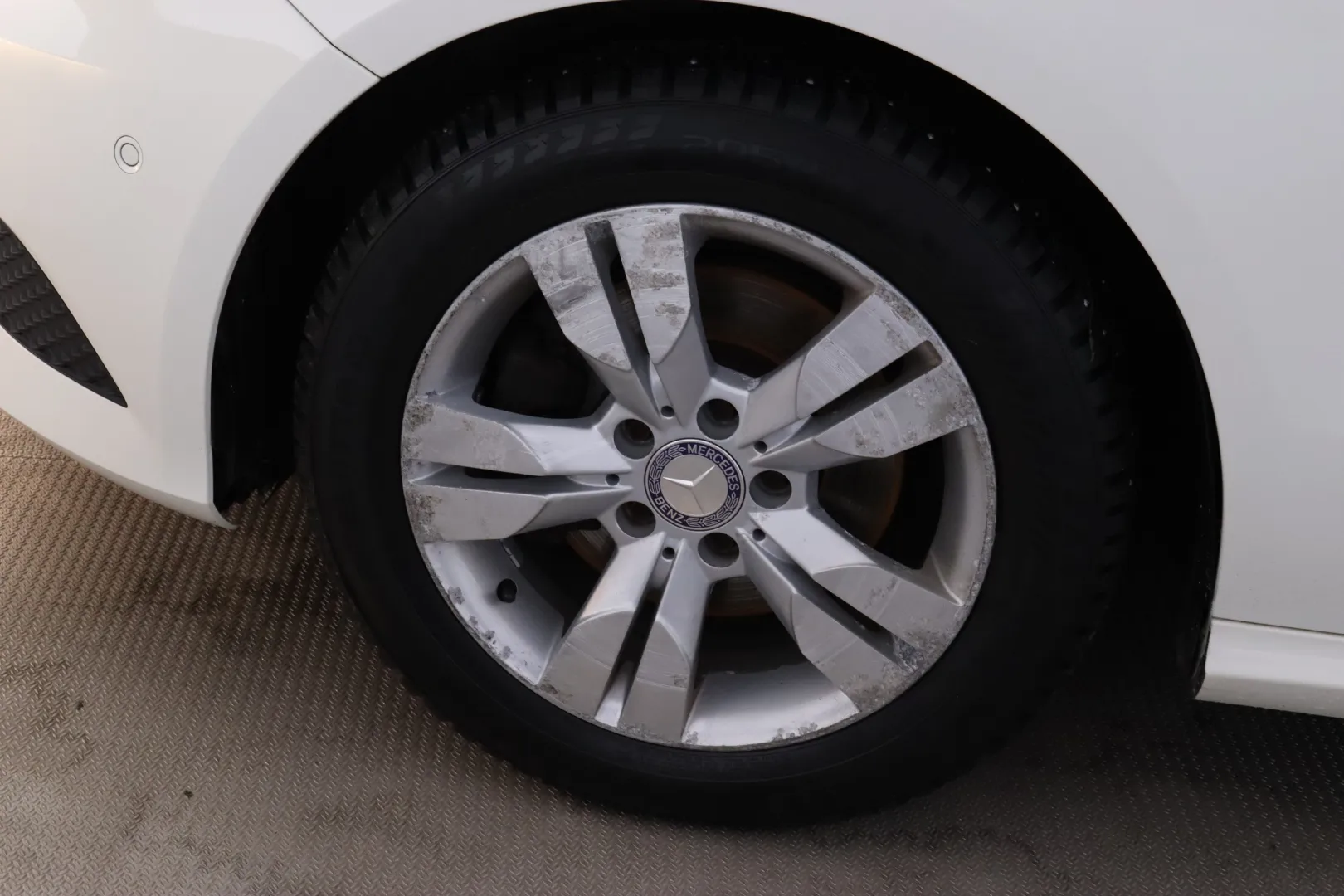 MERCEDES-BENZ A ZKA-632 carousel image