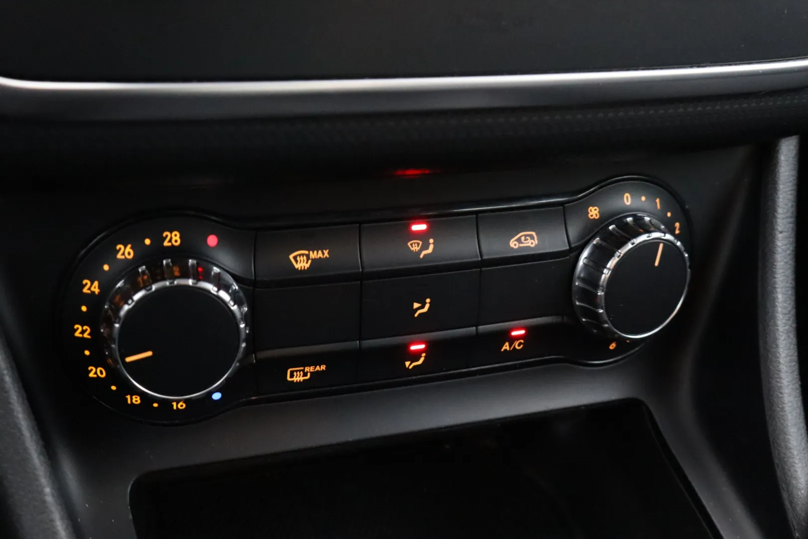 MERCEDES-BENZ A ZKA-632 carousel image