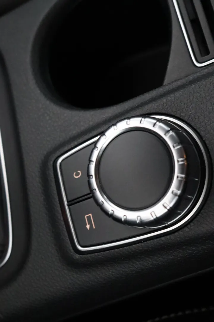 MERCEDES-BENZ A ZKA-632 carousel image