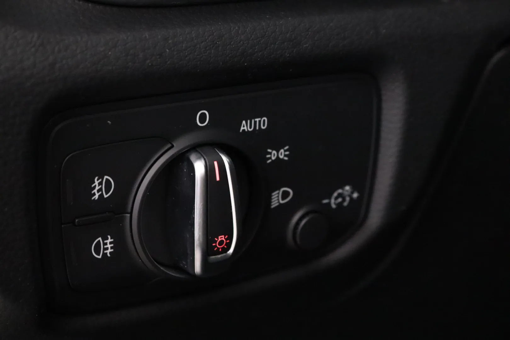 AUDI A3 NLE-105 carousel image