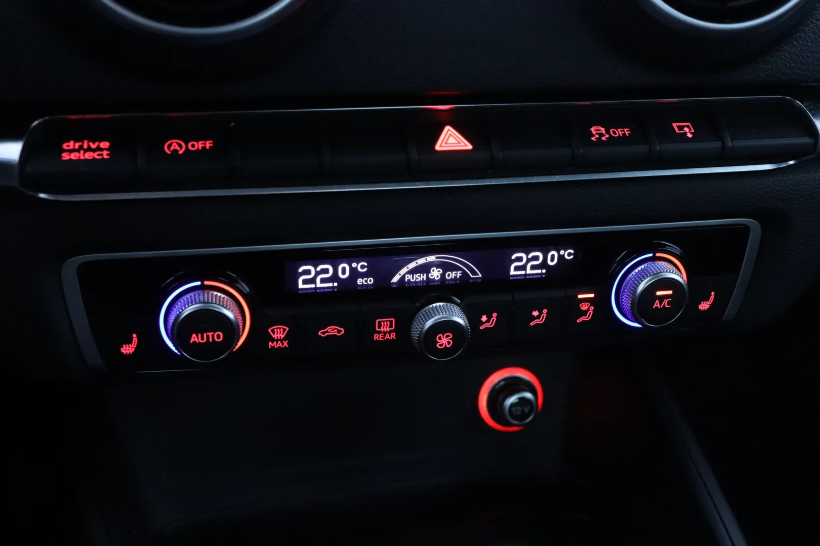 AUDI A3 NLE-105 carousel image