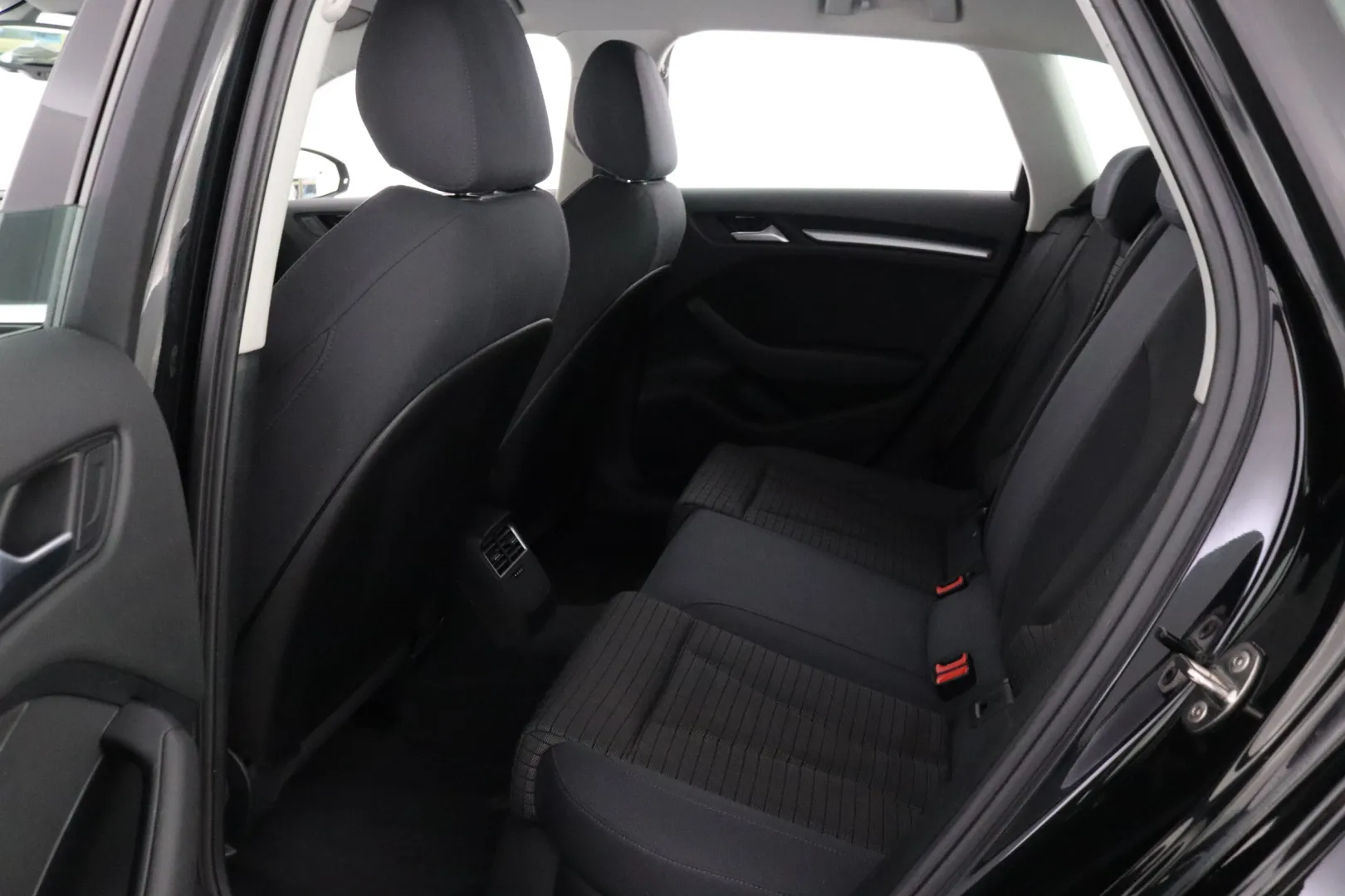 AUDI A3 NLE-105 carousel image