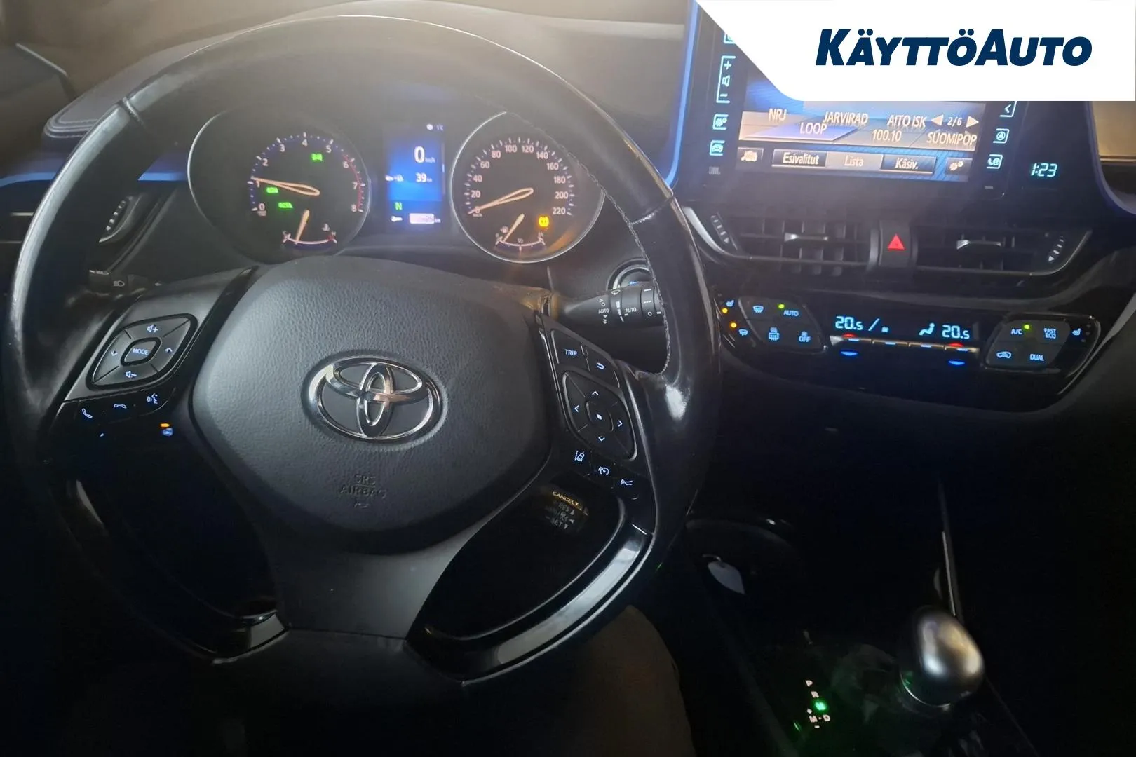 Toyota C-HR COT-858 carousel image