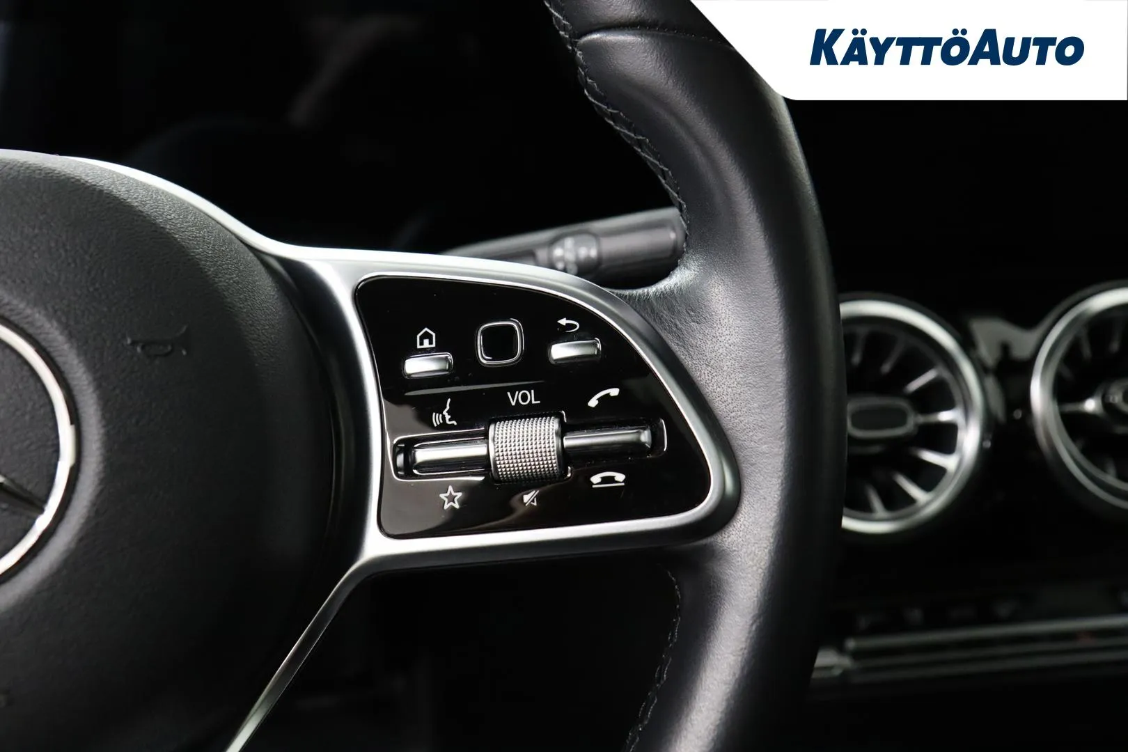 MERCEDES-BENZ EQA LTH-257 carousel image